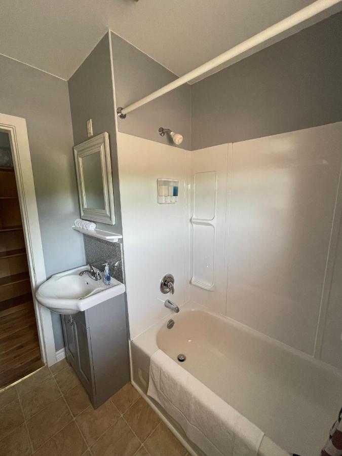Auberge Restwell Motel Berry Mills Dış mekan fotoğraf